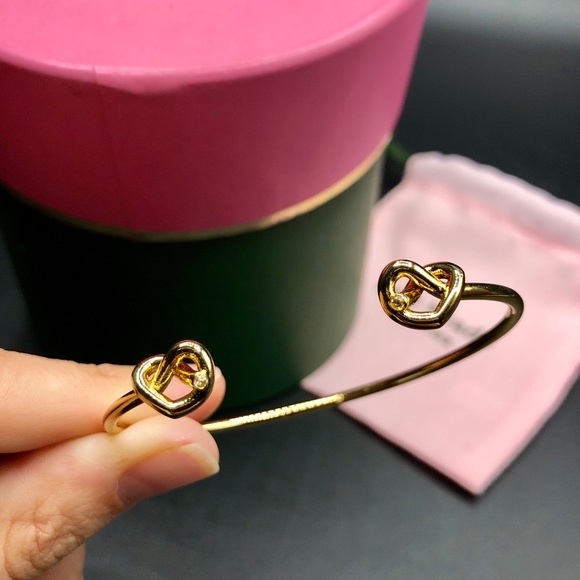 🎀 Kate Spade ♠️Tie the Knot bracelet (cuff) - Picture 4 of 4